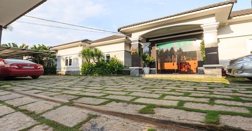 KHÁCH SẠN A+