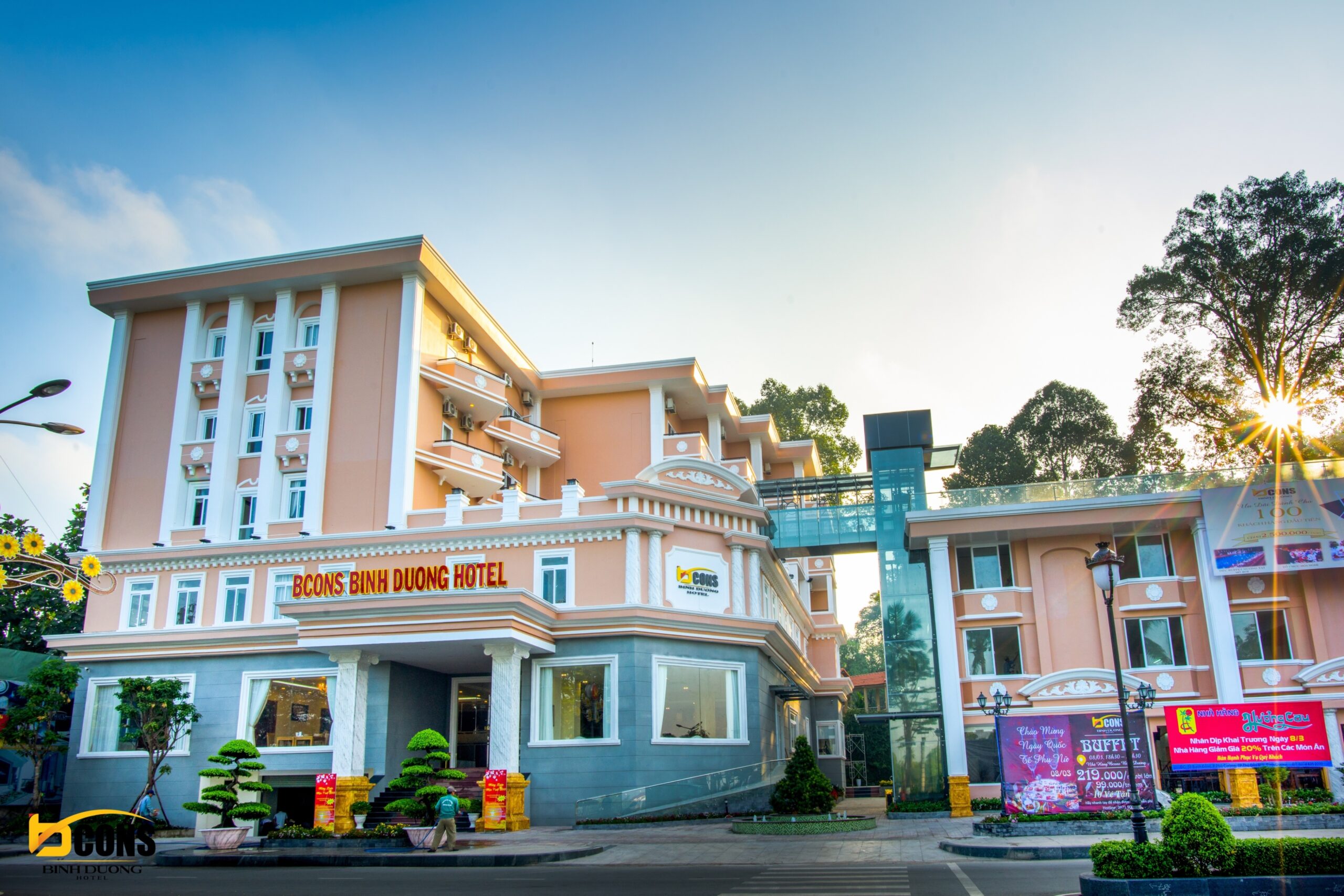 Bcons Binh Duong Hotel